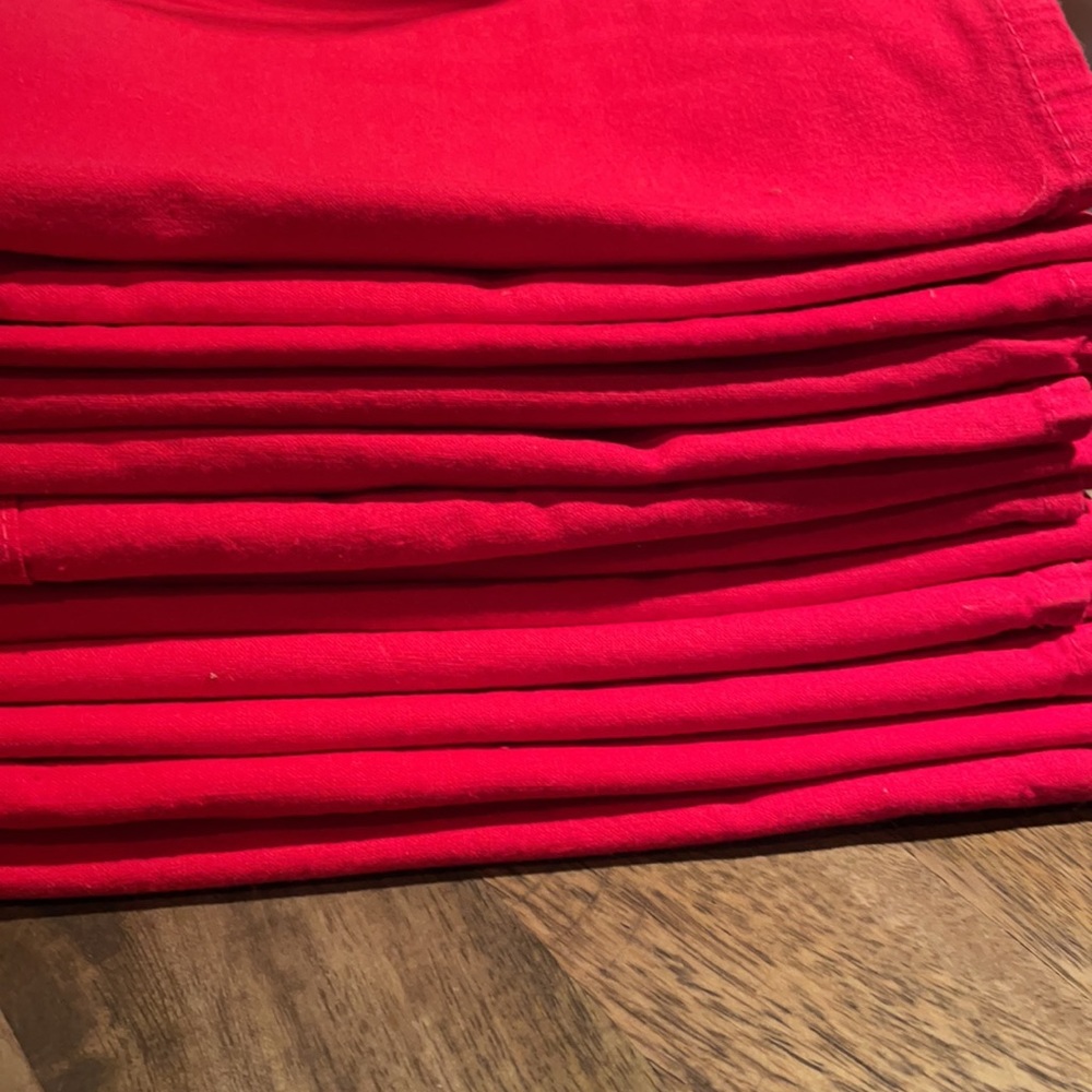 12 Charter Club red napkins